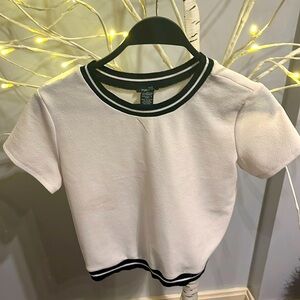 Rue 21 black and white crop top